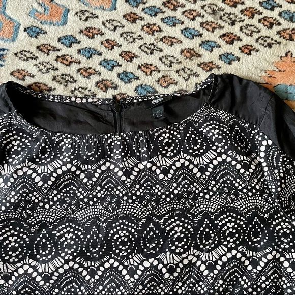 Mossimo Black Cream Faux Lace Printed Shift Dress - Picture 2 of 8